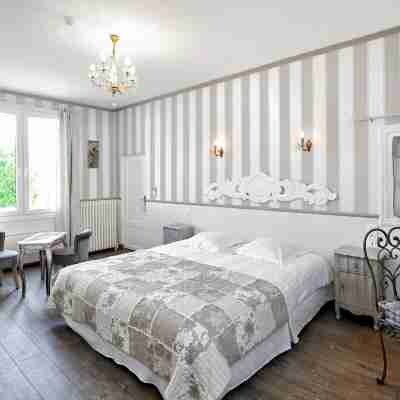 Hôtel Restaurant La Roseraie Rooms