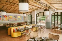 Hotel Lou Pinet - 조식 운영