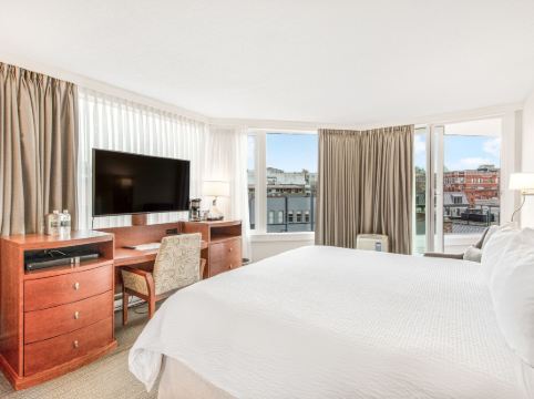 Victoria Regent Waterfront Hotel & Suites