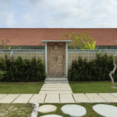 アラムコテージウルワツ Tirtha Chapel周辺のホテル