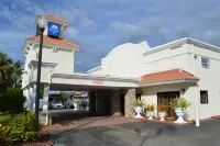 أميريكاز بيست فاليو إن فورت. مايرز فنادق في Whiskey Creek