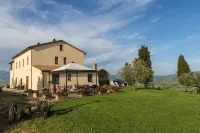 Agriturismo Poggio Tobruk Hotels near Val d'Orcia