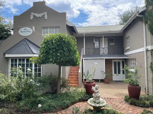 Patcham Place, Clarens - parking