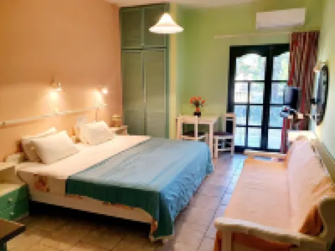 Dioskouroi Apts Hotels in Agia Pelagia