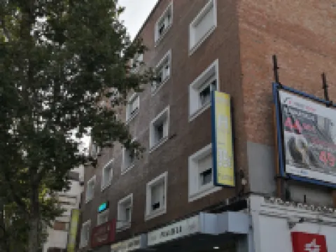 Golden Alcala Hotels near Ciudad Lineal