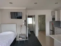 Phoenix Palm Motel Hotels in Remuera