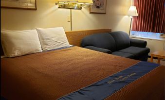 Skyview Motel