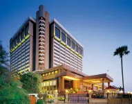 Taj Lands End Hotels near Nehru Science Centre