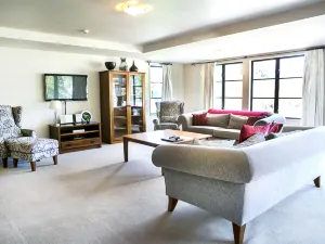 The Glebe Apartments