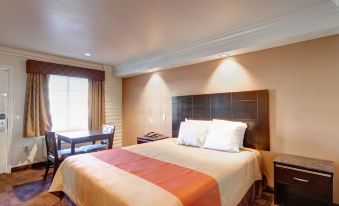 Ontario Inn & Suites