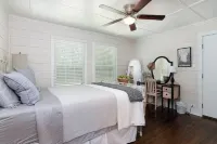 Tomball Craftman Cottage