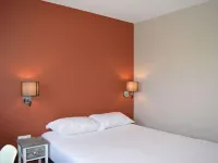 Appart'hôtel Voltaire Hotels in Chateauroux