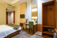 Hotel Lotus Subang Hotel dekat Taman Anggur Kukulu O&i Farm Subang