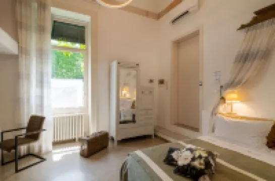 羅洛宮飯店 Cripta附近的飯店