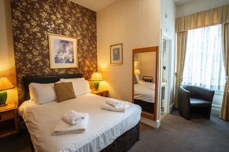 Can-Y-Bae Hotel Отели в г. Лландудно