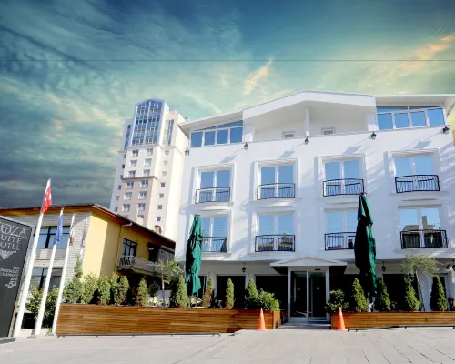 كوزا سويت هوتل Hotels near بيرليك