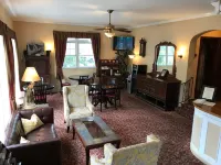 The Inn on Third Hotels near 400 Beach