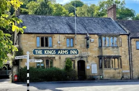 The Kings Arms Inn Отели в г. Тинтинулл