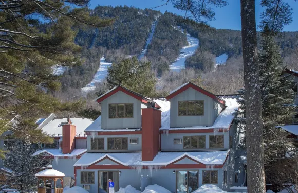 埃塔司山村酒店