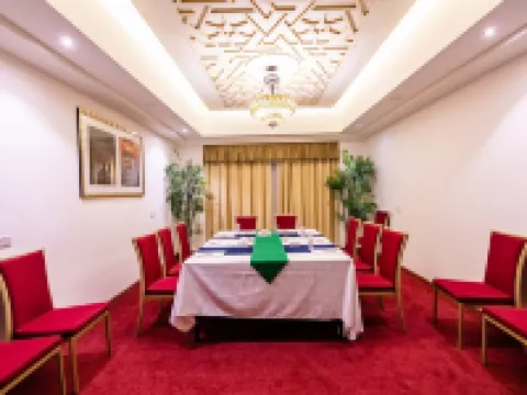 プラチナム ホテル マスカトのホテル