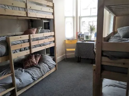 Cellb - Hostel Отели в г. Blaenau Ffestiniog