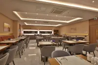 マルディン エアポート ホテル - 朝食