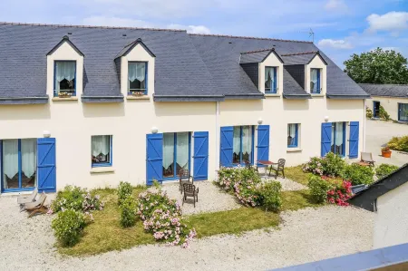 Hôtel le Chevalier Gambette Отели рядом с достопримечательностью «Camping l'Escale»