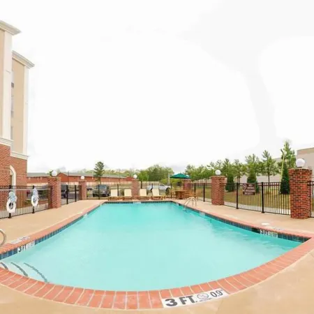 Comfort Suites Airport