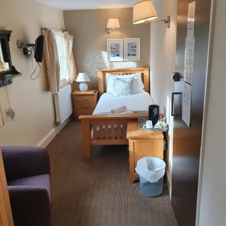 Halfway House Inn