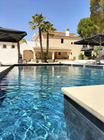 Hotel Finca la Mixtura, Restaurant Mélange Отели рядом с достопримечательностью «Torreta Mariola»