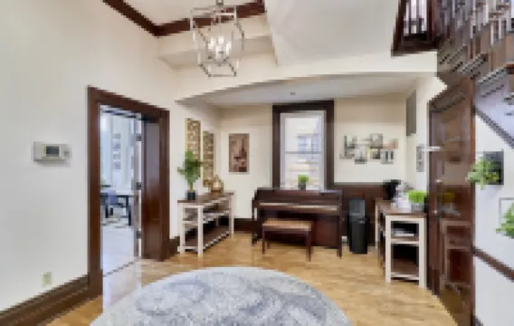 White House at Grand Central