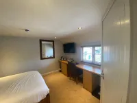 The King and Queen Hotels in West Farleigh