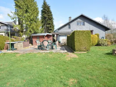 Cottage in Waimes with Garden & Terrace Hotels near Panorama sur les Hautes Fagnes / Hohes Venn