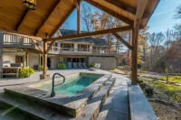 Cherry Ridge Retreat Hotels in Logan