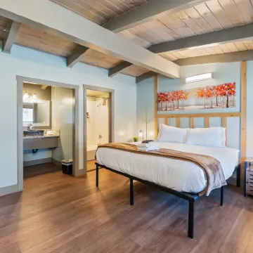 藍傑旅館 鄰近Lake Tahoe Historical Museum的酒店