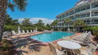 Charming Studio for 2 - Pool Views - Next Door to Alys! - vue mer