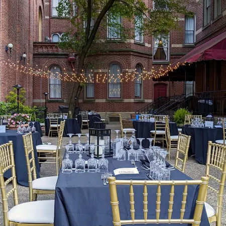 The Priory Hotel Отели рядом с достопримечательностью «Шейдисайд»