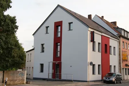 Aparts Oberhausen Отели рядом с достопримечательностью «König Pilsener Arena»