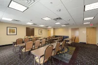 Holiday Inn Express Bloomington West