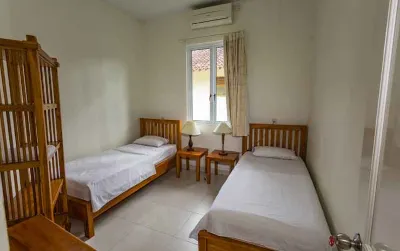 Ocean Queen Resort