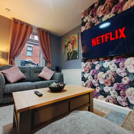 2BR Fortuna Meadow in Belfast