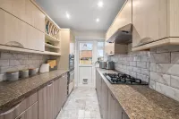 大型五臥室-免費停車-交通便利