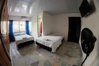 Hotel Santander Express Hoteles cerca de Pista De Patinaje Campo Marte