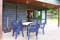 Log Cabin in Damp Near Baltic Sea Beach - Parkplatz