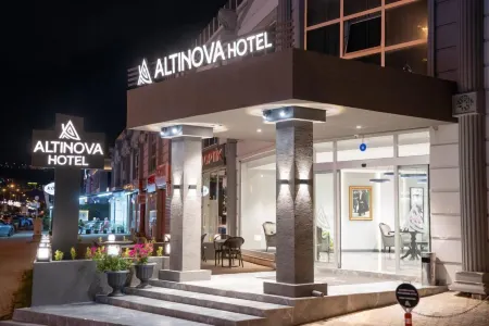 Altınova Hotel Sakarya Отели рядом с достопримечательностью «Ebk Cami»