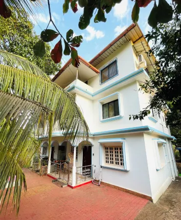 Aamra Ghar Отели в г. Мандрем