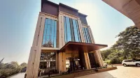 Pride Elite Daman Hotel di 