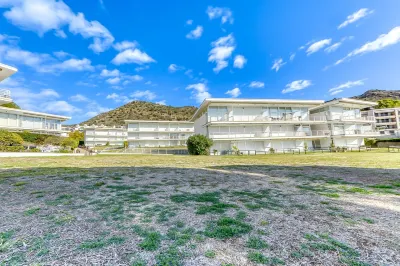 Apartment in Roses Near Platja Almadrava
