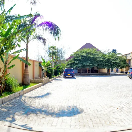 Bezinda Lodge