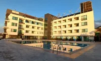 Le Six Hotel and Resort Hotel a Tehoum